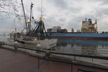 QTVR Ship Passing